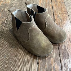 short booties size 8 toddler